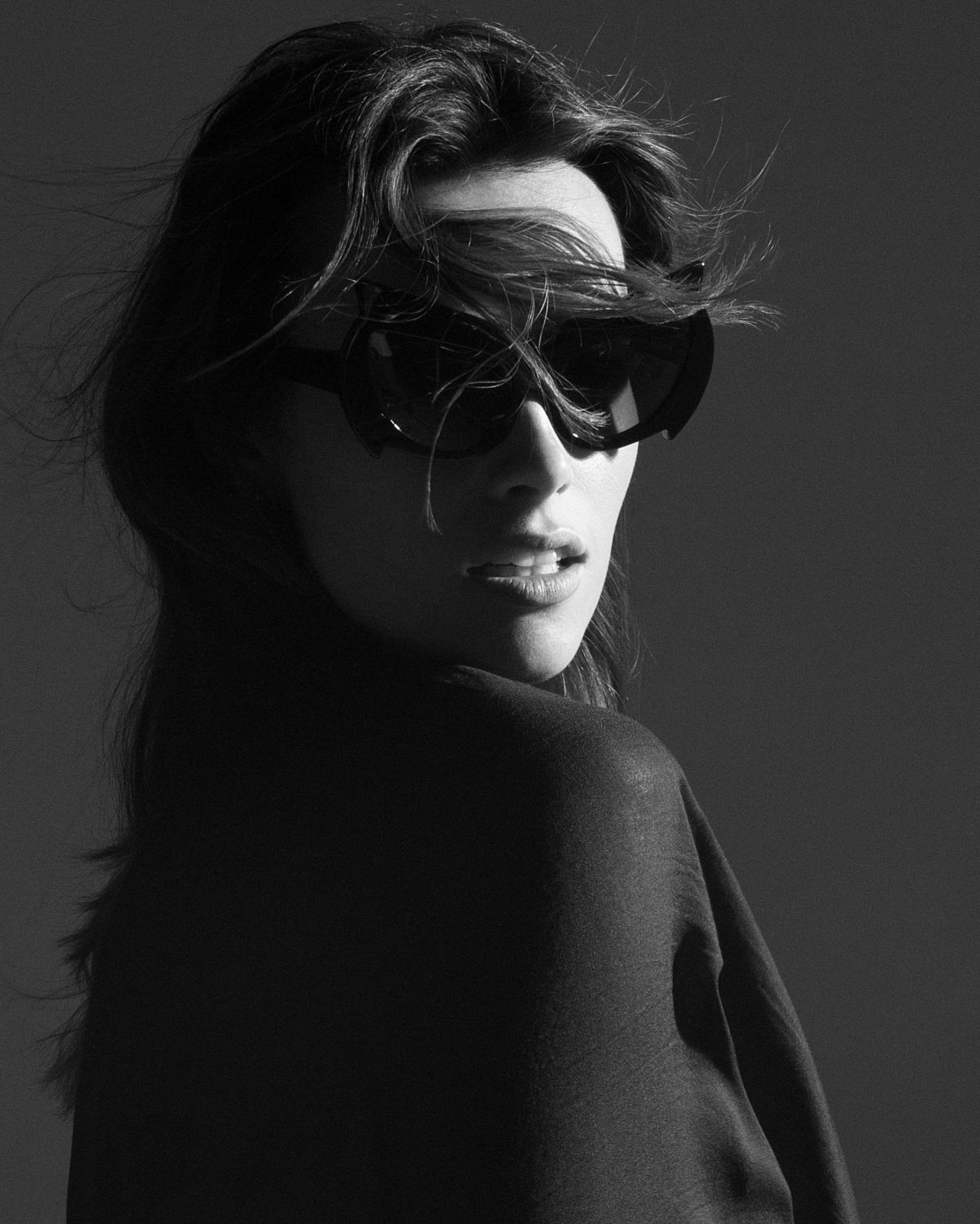 FAKBYFAK Fashion sunglasses Black Mantis Model 1. Black Code: 02/01/01