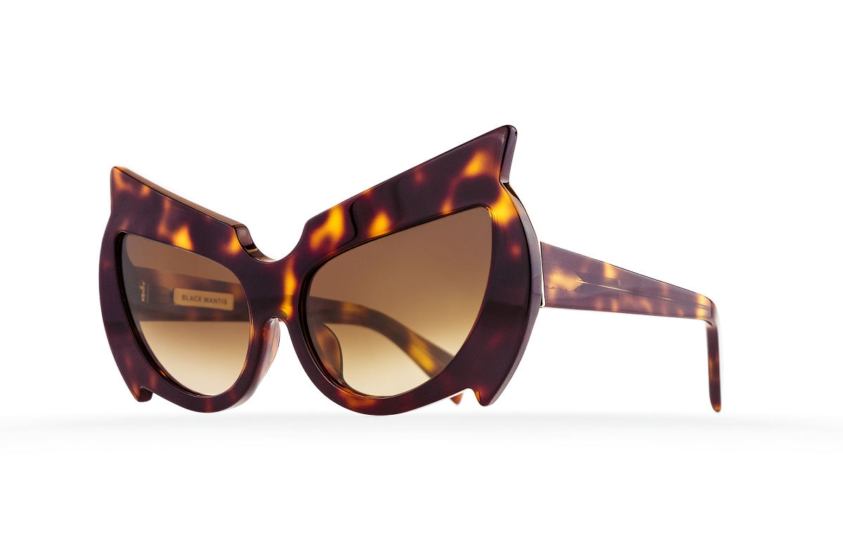 FAKBYFAK Fashion sunglasses Black Mantis Model 1. Tortoise Code: 02/01/02