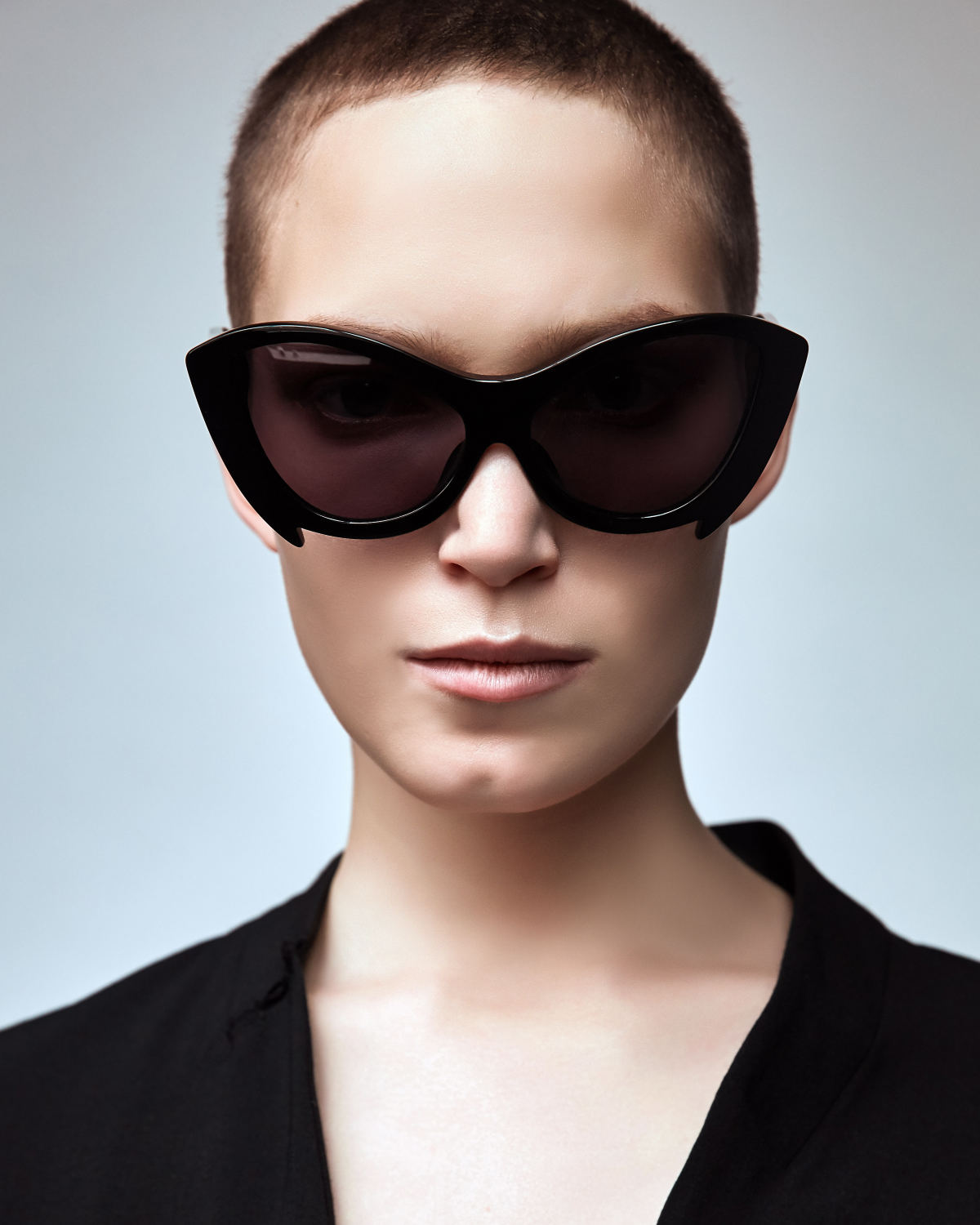 FAKBYFAK Fashion sunglasses Black Mantis Model 3. Black Code: 02/03/01