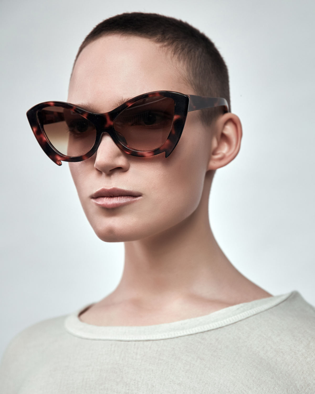 FAKBYFAK Fashion sunglasses Black Mantis Model 3. Tortoise Code: 02/03/02