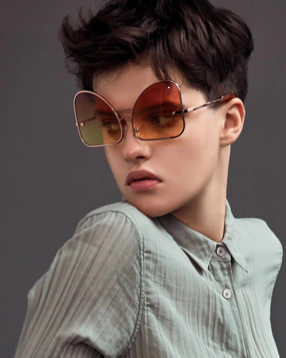FAKBYFAK Fashion sunglasses Inverted yellow gradient lenses aviator Model 2. Golden metal frame Code: 07/02/02