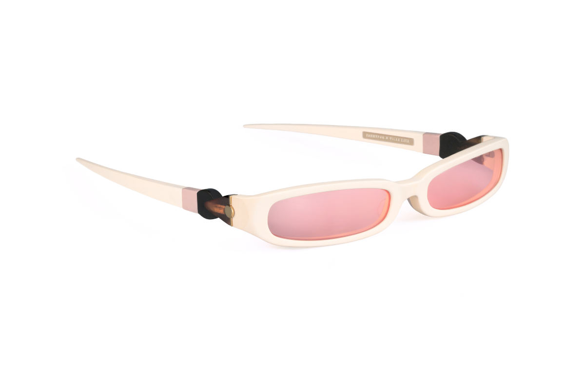 FAKBYFAK x Pilar Zeta Fashion sunglasses Model GRACE. Sun. Glossy Ivory & Pink Code: 14/02/03