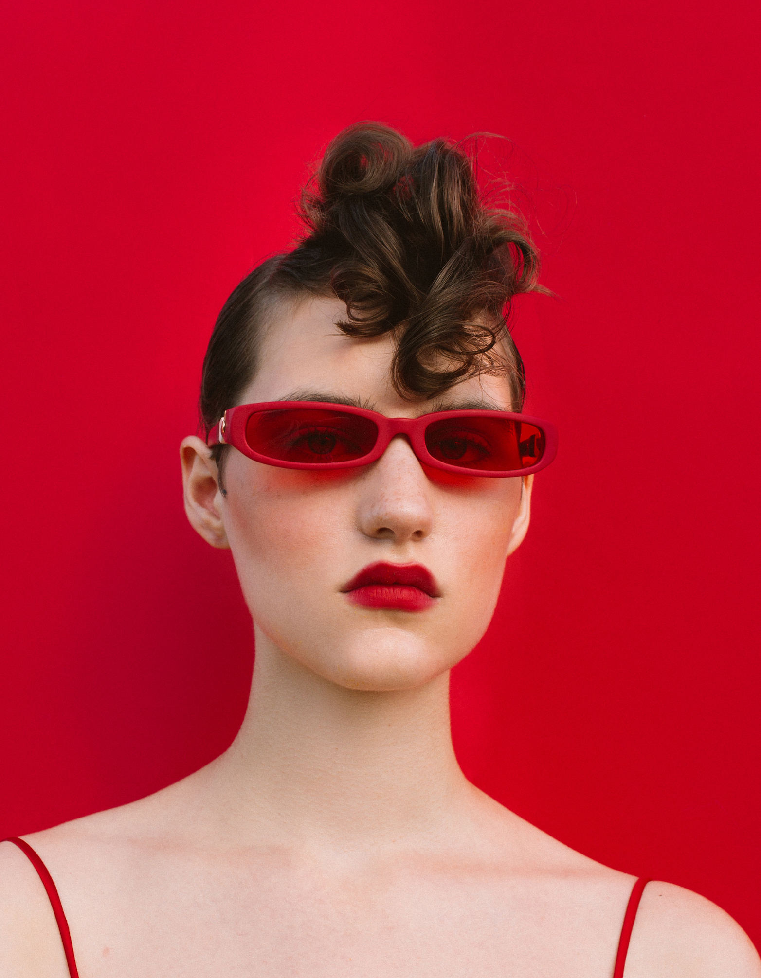 FAKBYFAK x Pilar Zeta Model GRACE. Sun. Glossy Red Code: 14/02/06