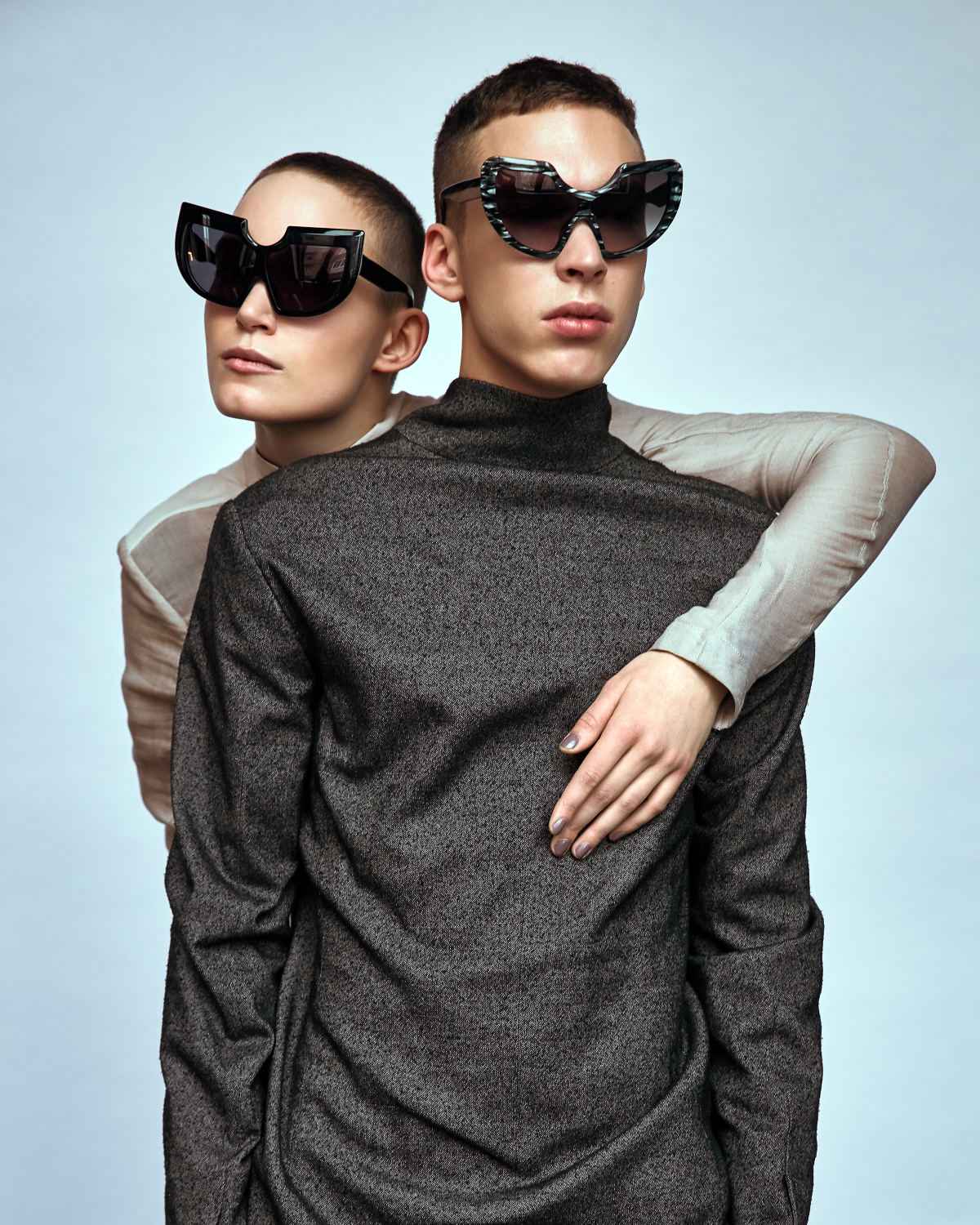 FAKBYFAK Fashion sunglasses Circumstellar Model 1. Silver Venus Code: 05/01/03
