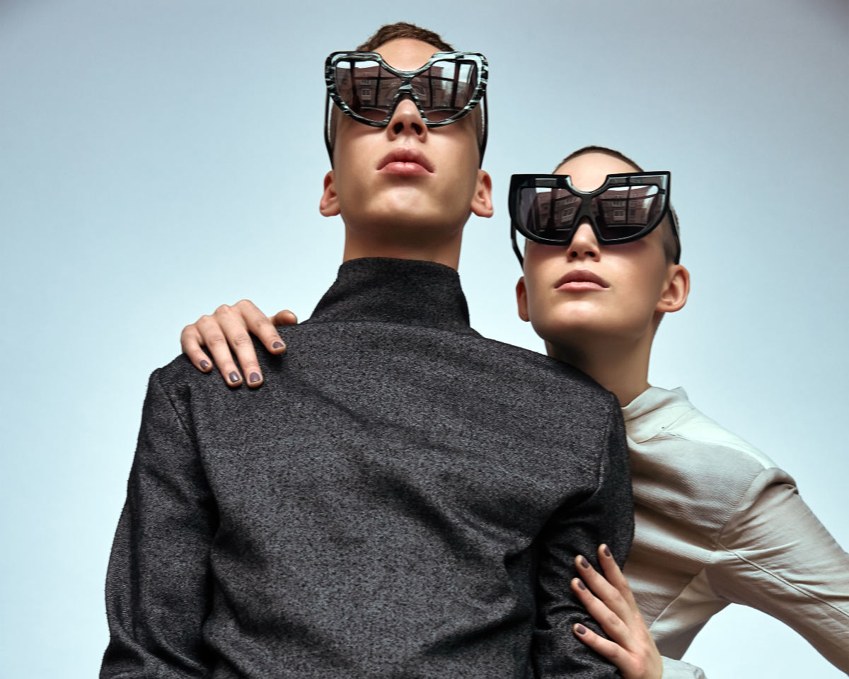 FAKBYFAK Fashion sunglasses Circumstellar Model 1. Silver Venus Code: 05/01/03
