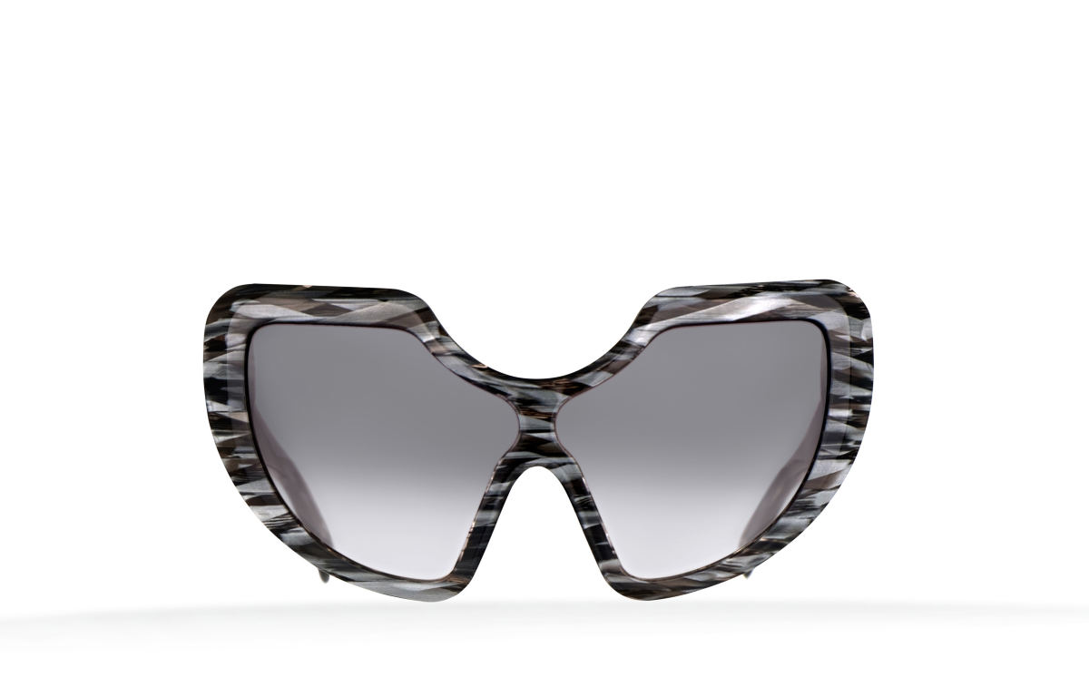 FAKBYFAK Fashion sunglasses Circumstellar Model 1. Silver Venus Code: 05/01/03