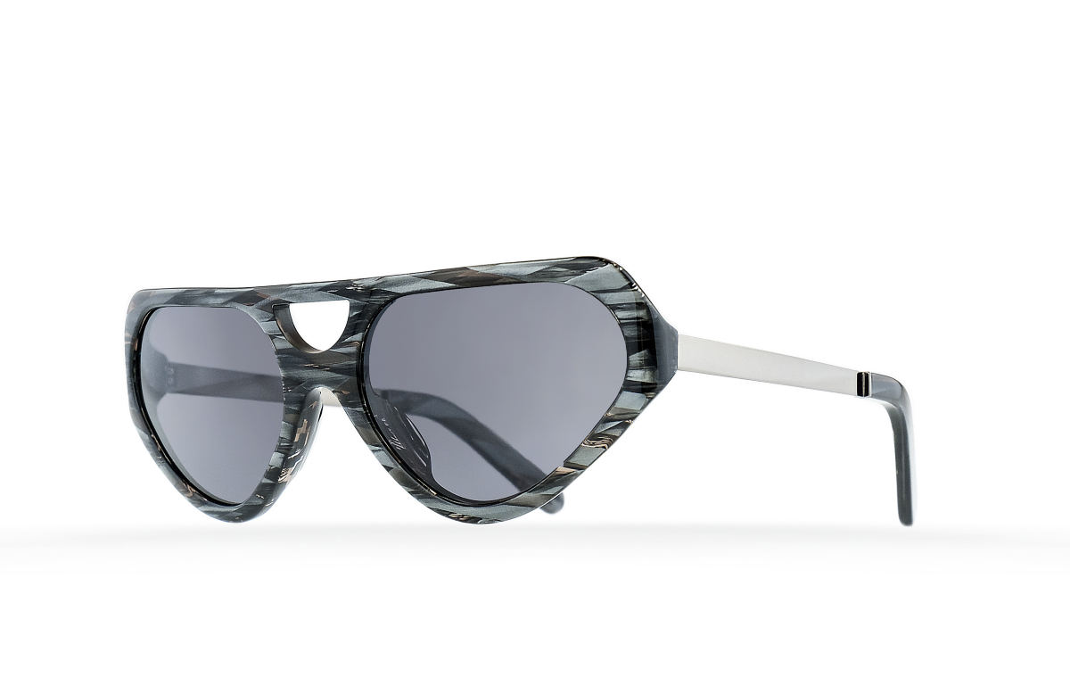 FAKBYFAK Fashion sunglasses Cyber Limbo Model 1. Silver Venus Code: 04/01/03