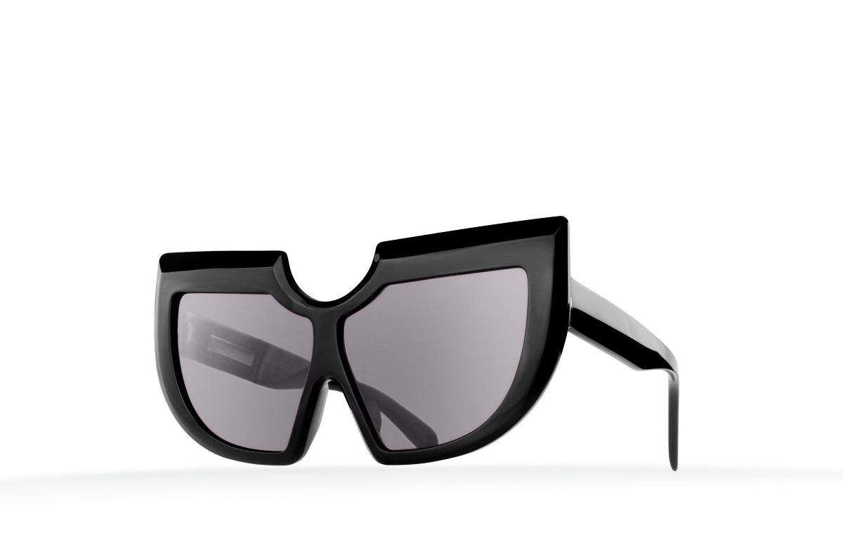 FAKBYFAK Fashion sunglasses Circumstellar Model 2. Black Code: 05/02/06