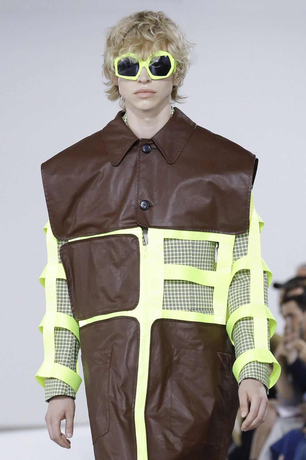 FAKBYFAK x Walter Van Beirendonck Couture sunglasses Thunder Sunglasses. Neon Yellow Code: 09/12/07
