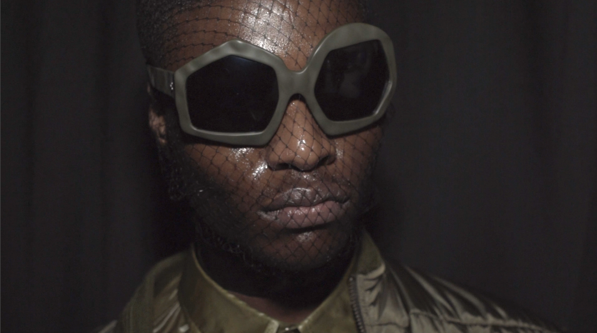 FAKBYFAK x Walter Van Beirendonck Couture sunglasses Thunder Sunglasses. Military Green Code: 09/12/04